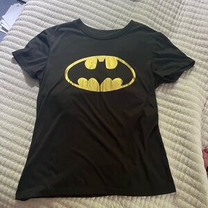 Batgirl T shirt with detachable cape